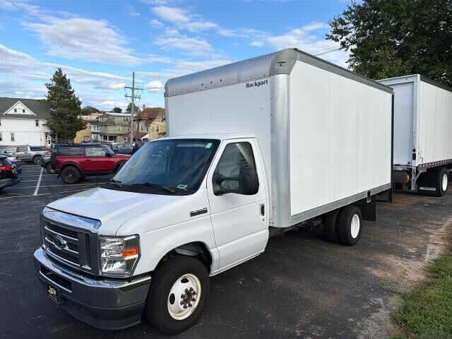2021 Ford E-Series E-350 SD — photo 1 of 6