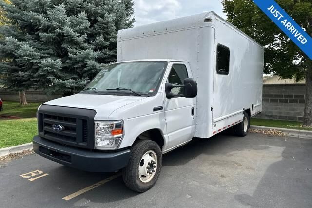 2022 Ford E-Series E-350 SD
