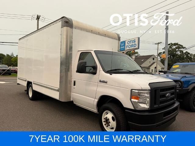2022 Ford E-Series E-350 SD — photo 1 of 13
