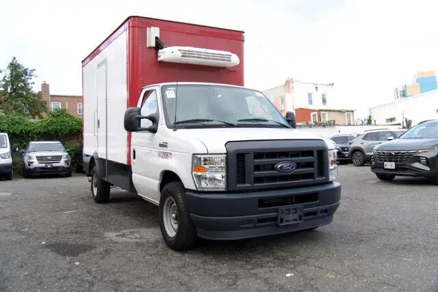 2023 Ford E-Series E-350 SD