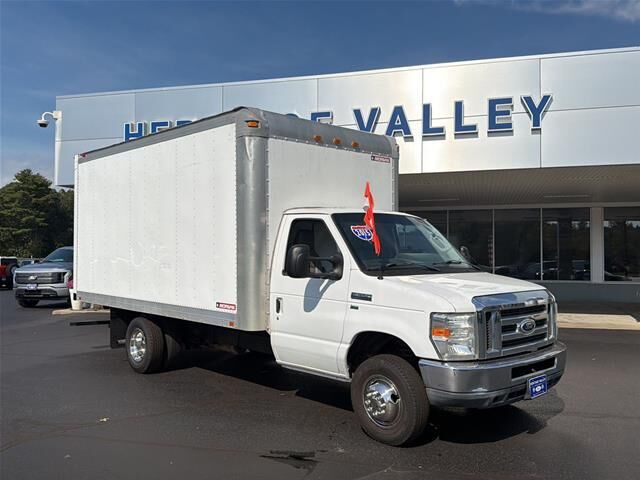 2015 Ford E-Series E-350 SD