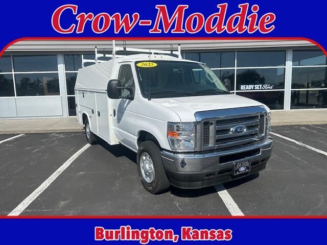 2025 Ford E-Series E-350 SD — photo 1 of 13