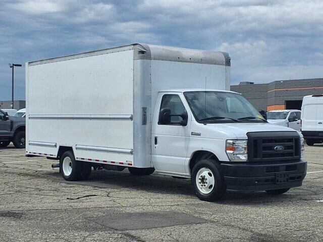 2022 Ford E-Series E-350 SD