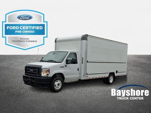 2022 Ford E-Series E-350 SD — photo 1 of 13