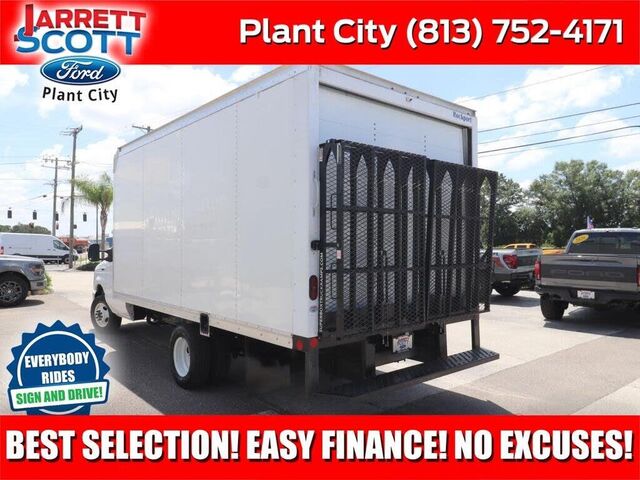 2024 Ford E-Series E-350 SD