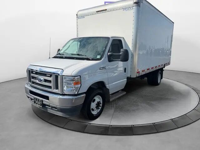 2022 Ford E-Series E-350 SD — photo 1 of 13