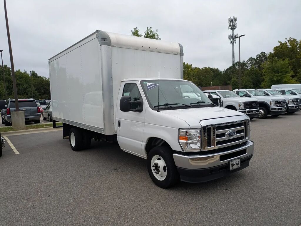2025 Ford E-Series E-350 SD — photo 1 of 13