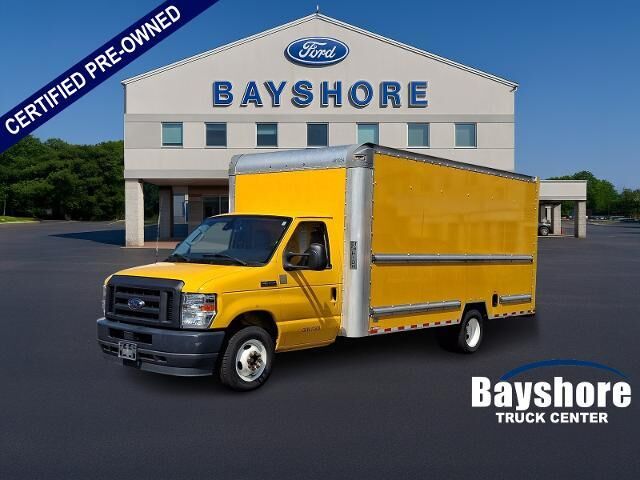 2022 Ford E-Series E-350 SD — photo 1 of 13
