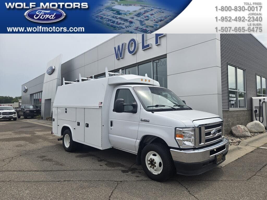 2021 Ford E-Series E-350 SD — photo 1 of 1