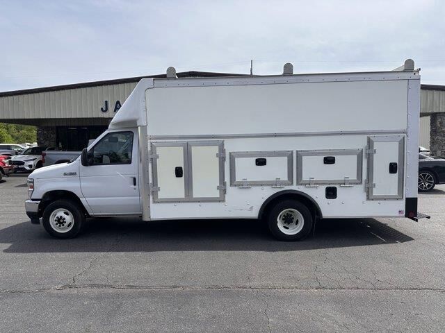 2024 Ford E-Series E-450 SD — photo 1 of 13