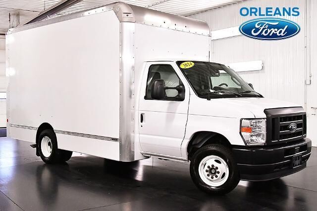 2024 Ford E-Series E-450 SD — photo 1 of 13