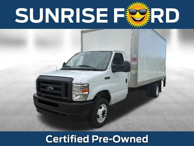 2024 Ford E-Series E-450 SD