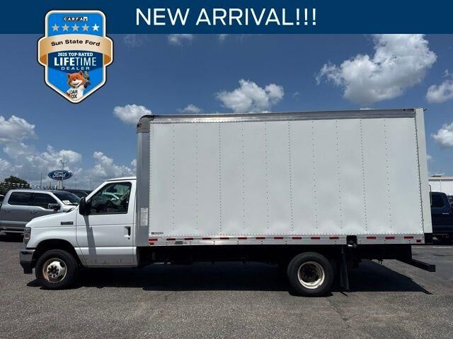 2024 Ford E-Series E-450 SD — photo 1 of 13