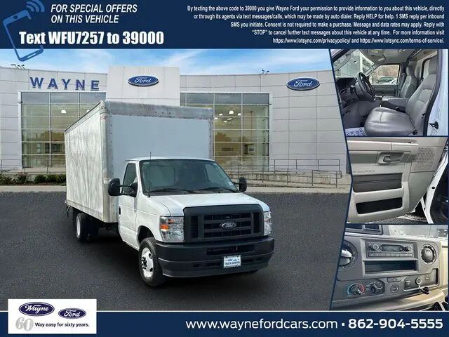 2024 Ford E-Series E-450 SD