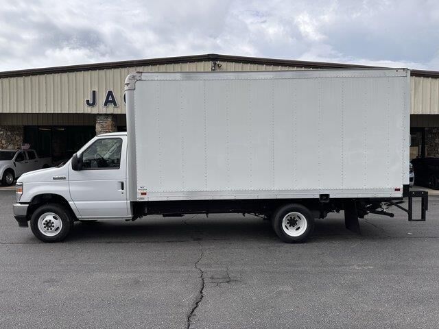 2026 Ford E-Series E-450 SD — photo 1 of 13