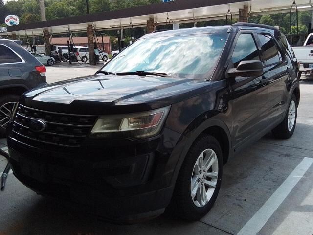 2017 Ford Explorer Base — photo 1 of 13