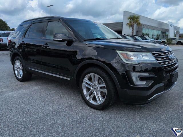 2016 Ford Explorer XLT — photo 1 of 26