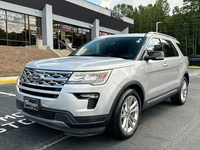 2018 Ford Explorer XLT — photo 1 of 13