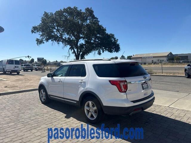 2019 Ford Explorer XLT — photo 1 of 8