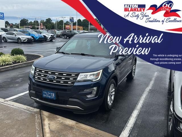 2016 Ford Explorer XLT — photo 1 of 27