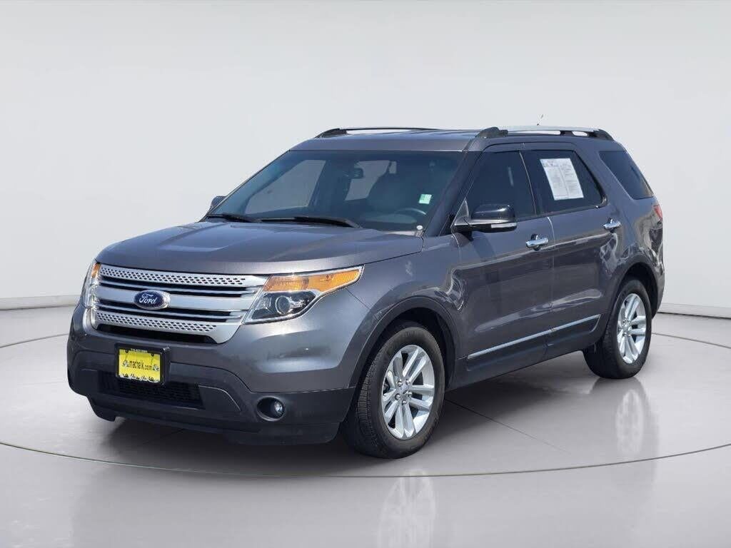 2014 Ford Explorer XLT — photo 1 of 1