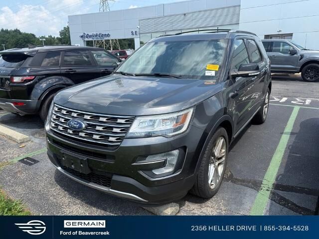 2017 Ford Explorer XLT — photo 1 of 1