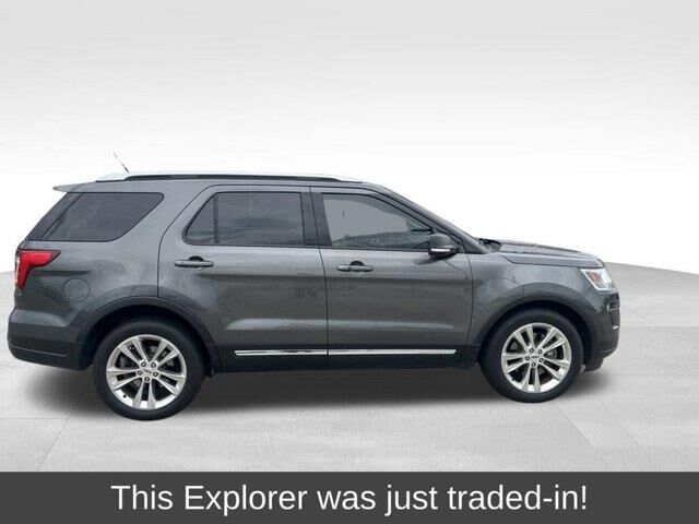 2019 Ford Explorer XLT — photo 1 of 1