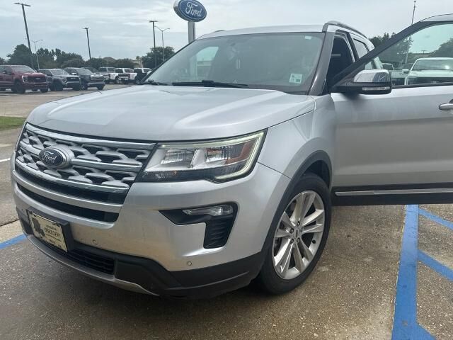 2019 Ford Explorer XLT — photo 1 of 13