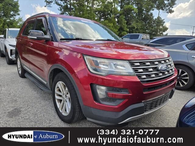 2016 Ford Explorer XLT — photo 1 of 5