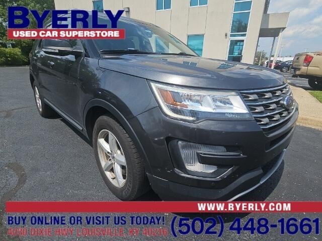 2017 Ford Explorer XLT — photo 1 of 18