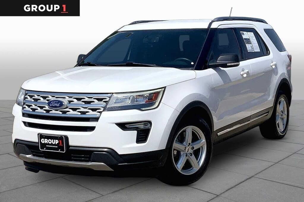 2019 Ford Explorer XLT — photo 1 of 1