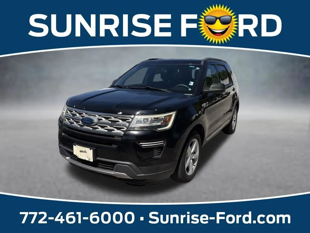 2018 Ford Explorer XLT — photo 1 of 18