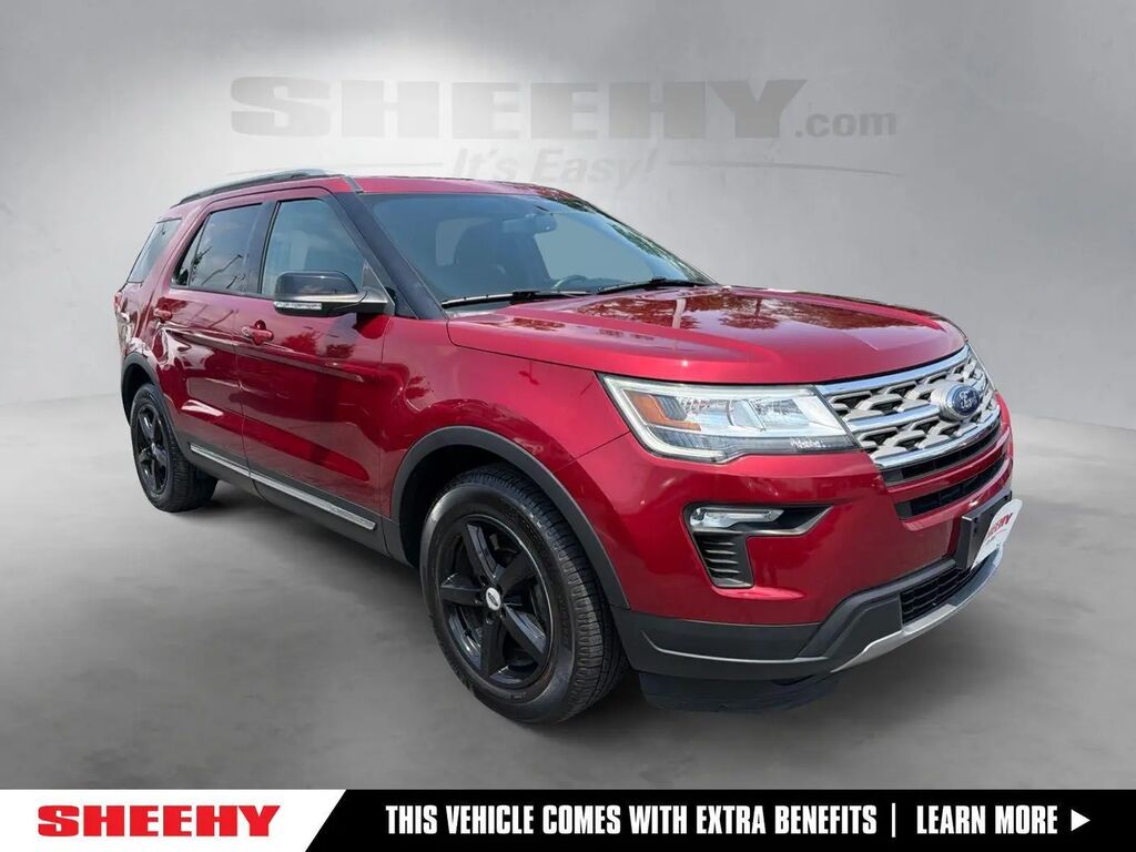 2018 Ford Explorer XLT — photo 1 of 12