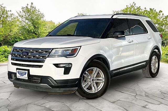 2018 Ford Explorer XLT — photo 1 of 2