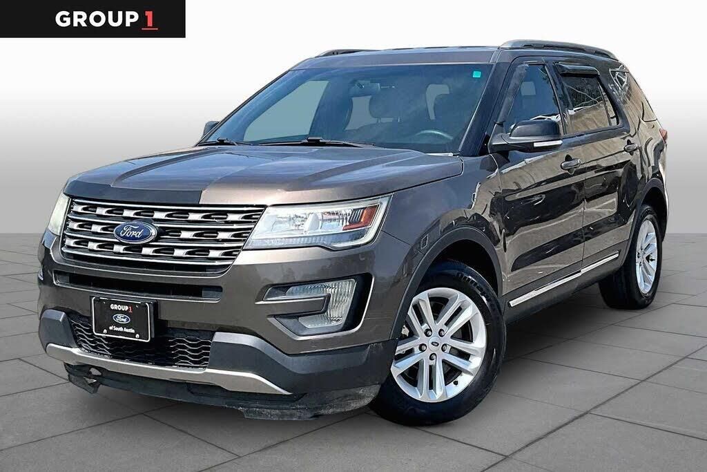 2016 Ford Explorer XLT — photo 1 of 1