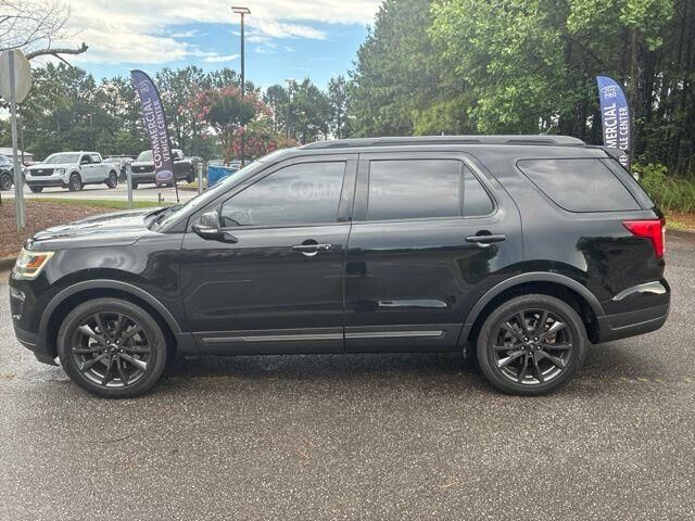 2018 Ford Explorer XLT — photo 1 of 13