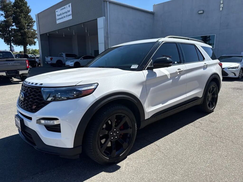 2022 Ford Explorer ST — photo 1 of 49