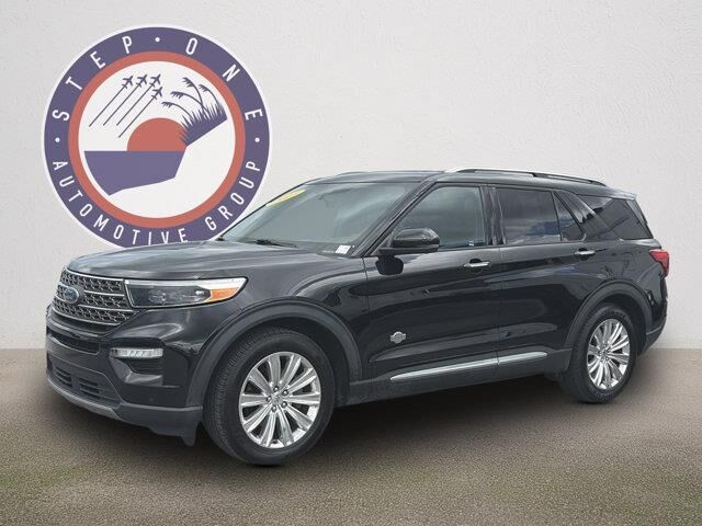 2023 Ford Explorer King Ranch — photo 1 of 39