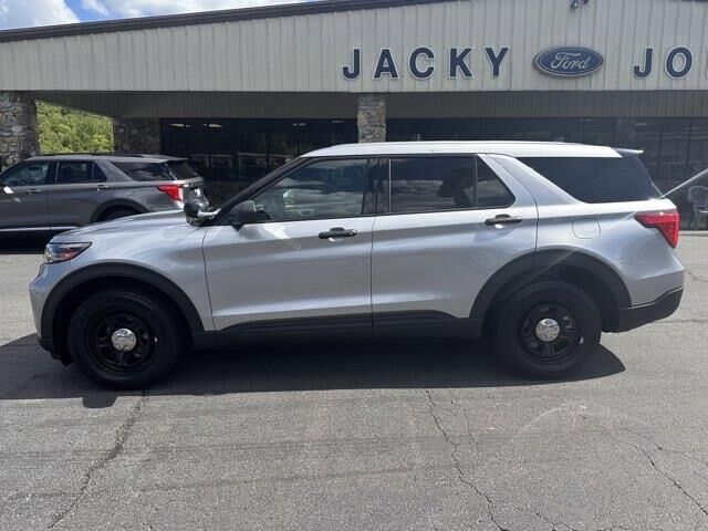 2023 Ford Explorer Police Interceptor Utility — photo 1 of 13