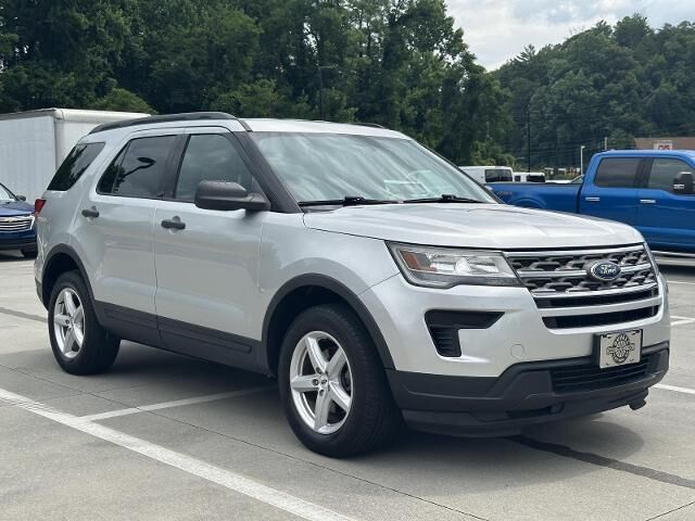 2018 Ford Explorer Base — photo 1 of 13