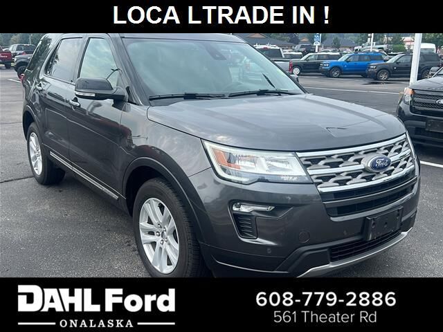 2018 Ford Explorer XLT — photo 1 of 13