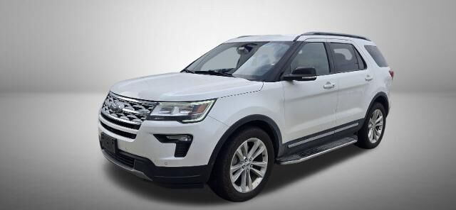 2018 Ford Explorer XLT — photo 1 of 7