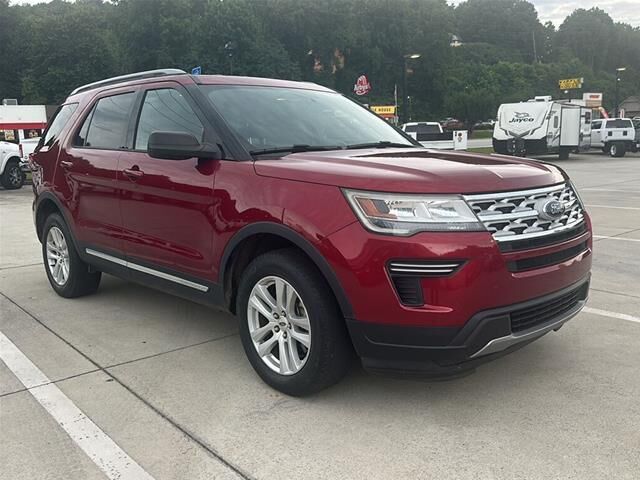 2019 Ford Explorer XLT — photo 1 of 13