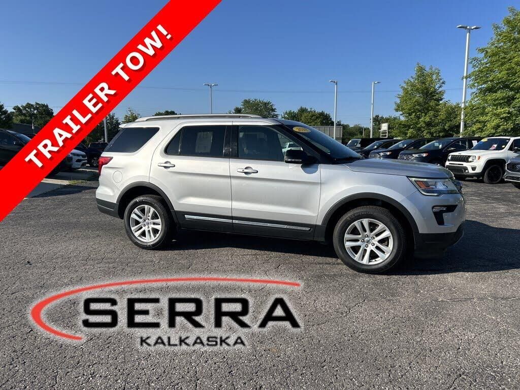 2018 Ford Explorer XLT — photo 1 of 1