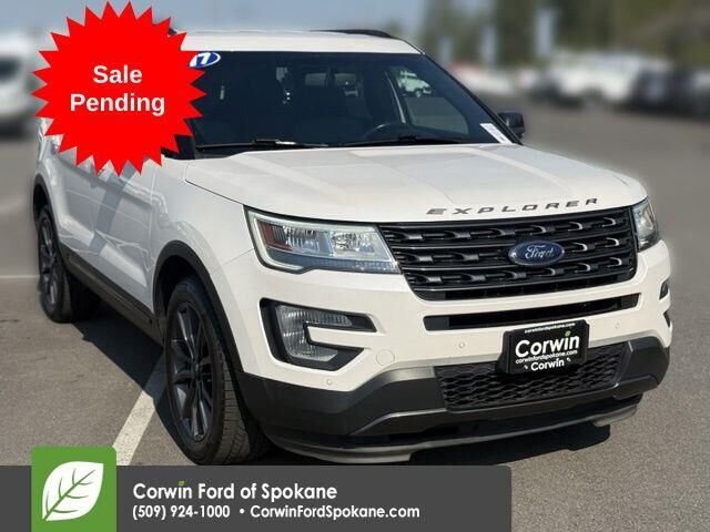 2017 Ford Explorer XLT — photo 1 of 33
