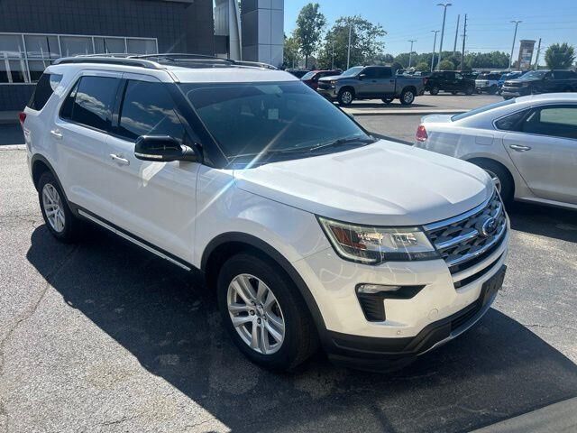 2018 Ford Explorer XLT — photo 1 of 26
