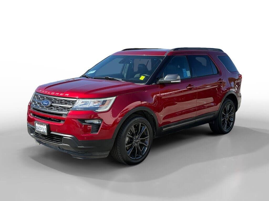2018 Ford Explorer XLT — photo 1 of 1