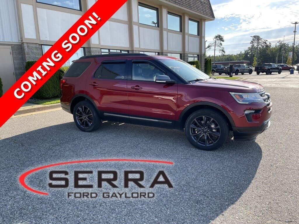 2019 Ford Explorer XLT — photo 1 of 1