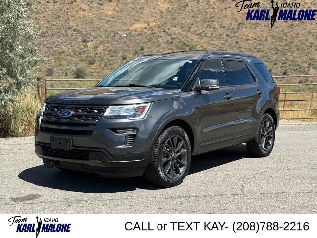 2019 Ford Explorer XLT — photo 1 of 52