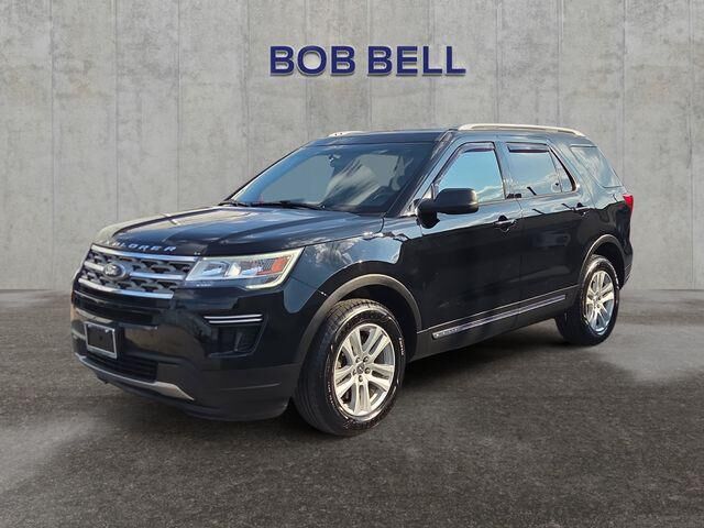 2018 Ford Explorer XLT — photo 1 of 38